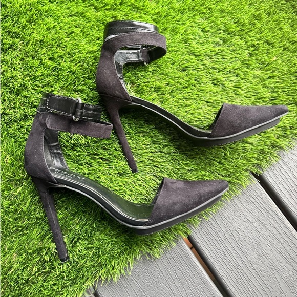 Nasty Gal Shoe Cult Black Pointed Toe Heels - Picture 3 of 6